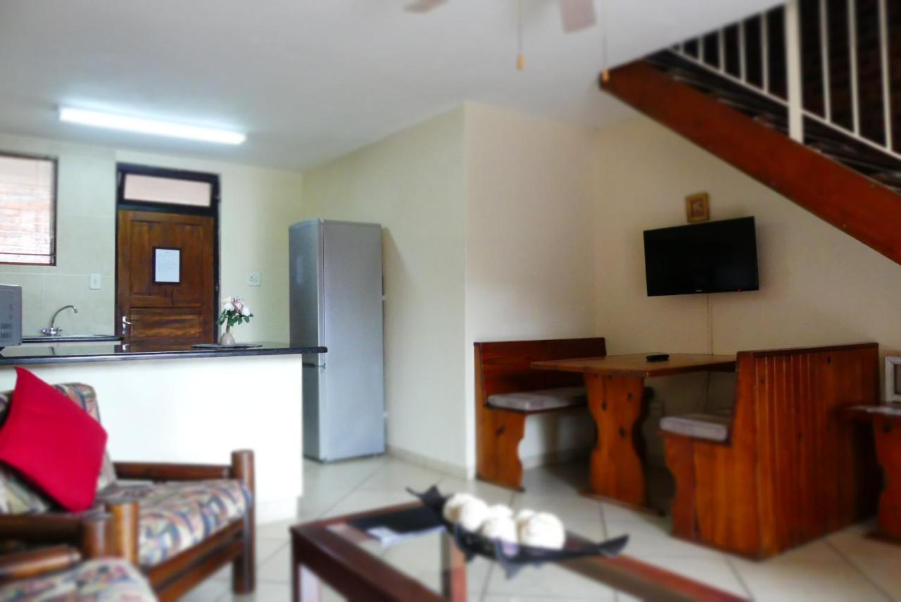 Apartment Flamingo Flats St Lucia